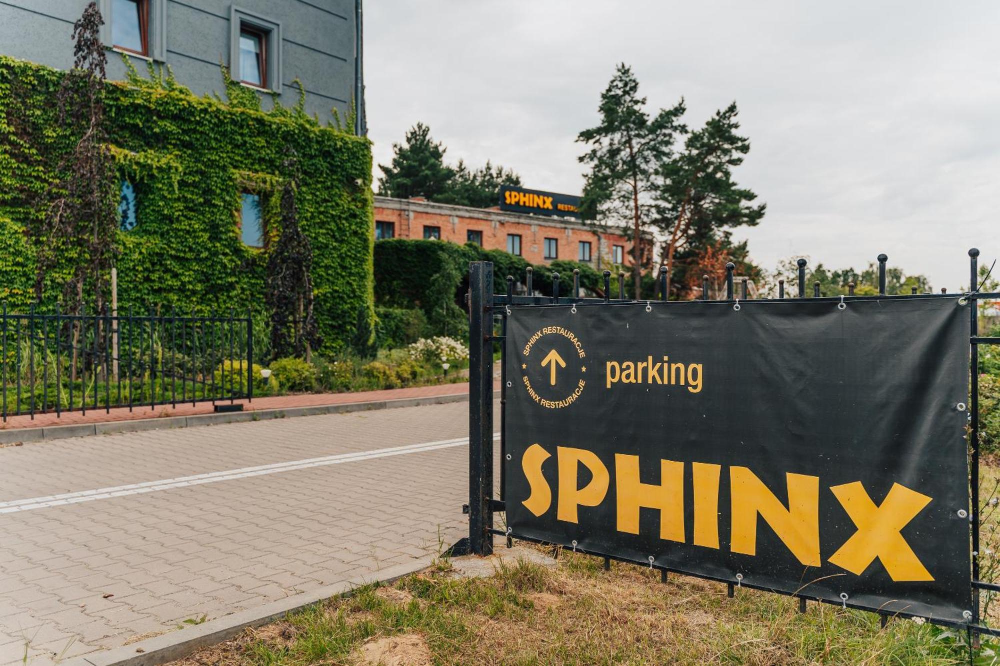 Hotel Sphinx Zabia Wola エクステリア 写真