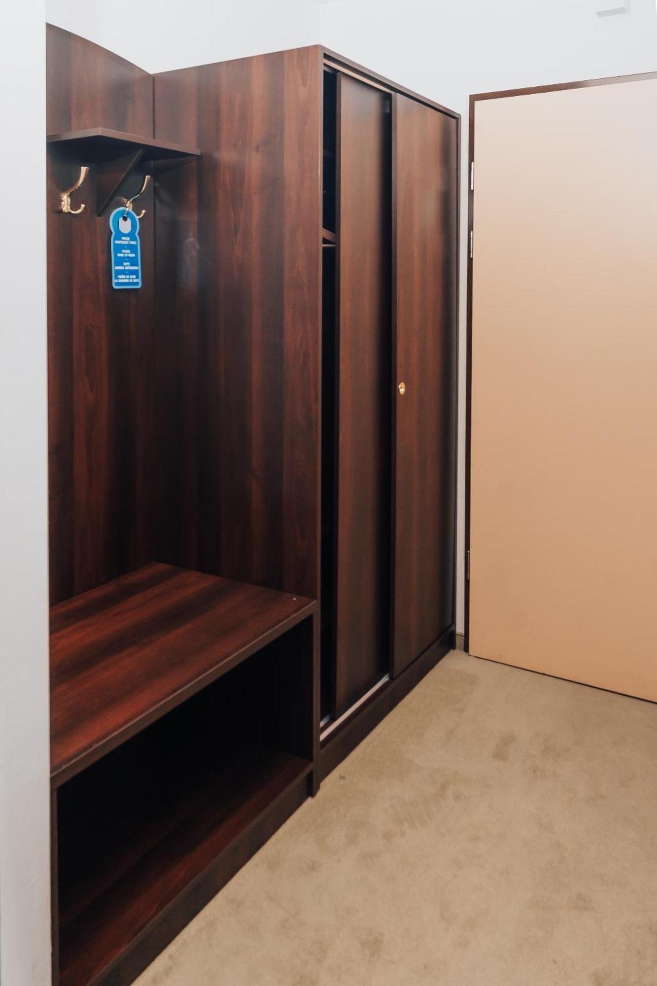 Hotel Sphinx Zabia Wola エクステリア 写真