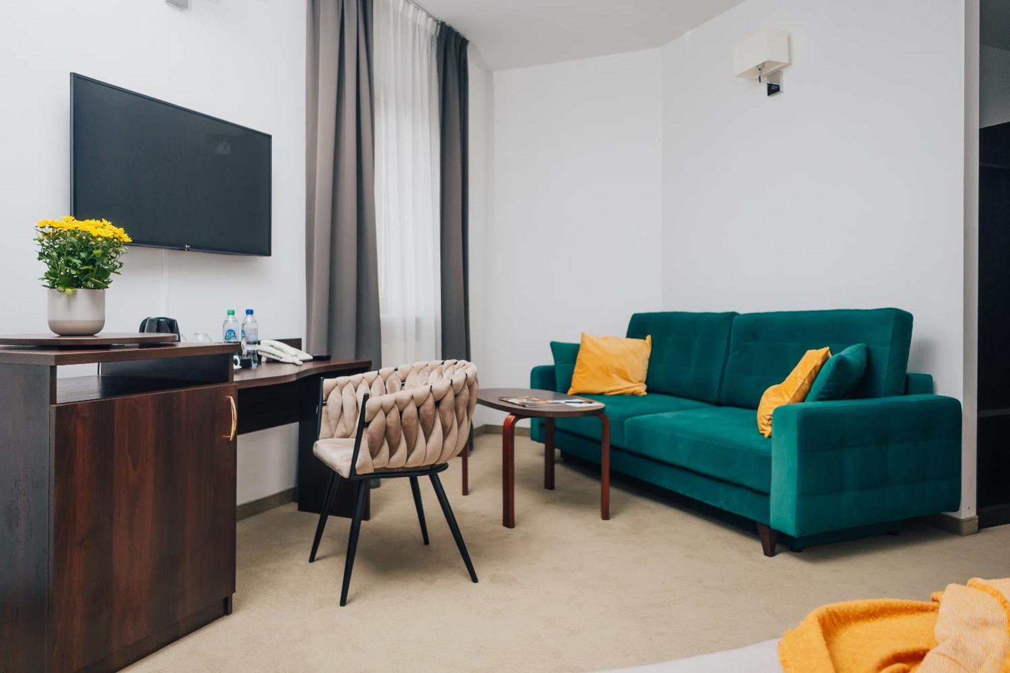 Hotel Sphinx Zabia Wola エクステリア 写真
